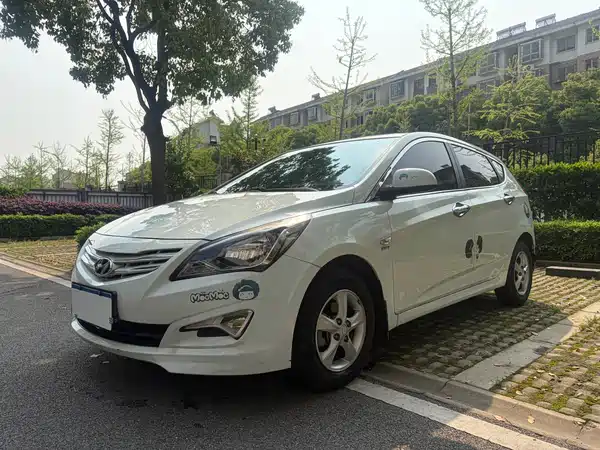 Hyundai Rui Yi 2014
