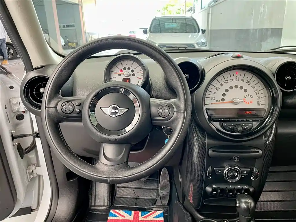 MINI Countryman 2014 — фото 12