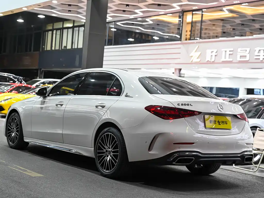 Mercedes-Benz C-Class 2023 — фото 4