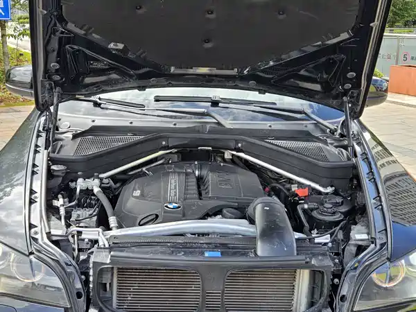 BMW X6 2011