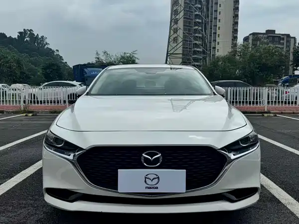 Mazda 3 Axela 2021