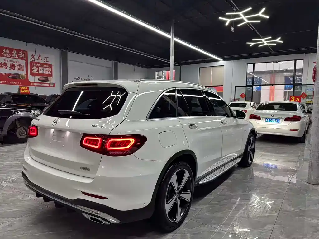 Mercedes-Benz GLC 2023 — фото 4