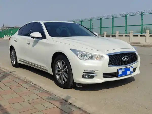 Infiniti Q50L 2016