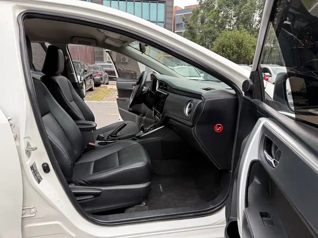 Toyota Corolla 2019 — фото 10
