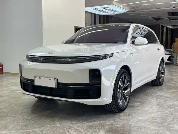 Li Auto L7 2025