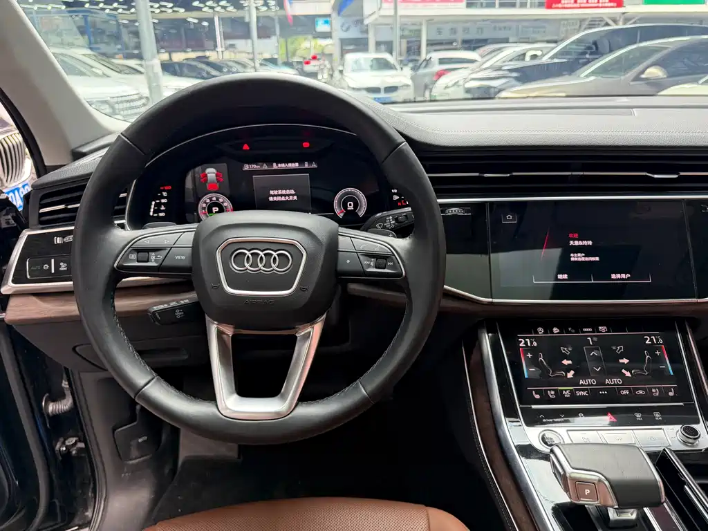 Audi Q7 2024 — фото 14