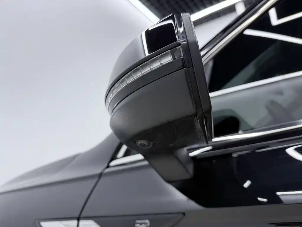 Volkswagen Tiguan L 2023 — фото 17