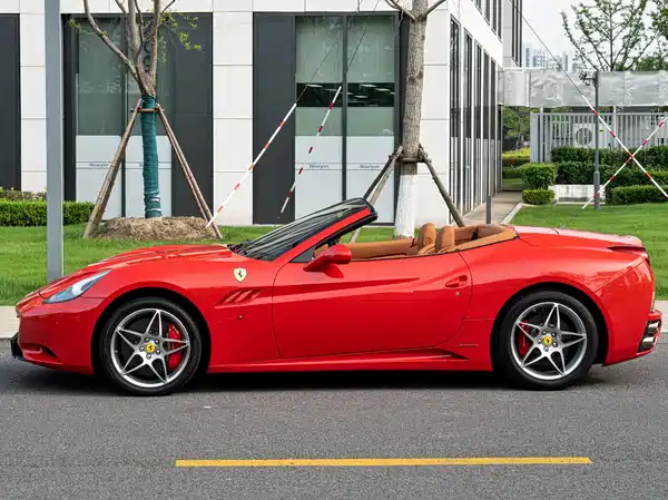 Ferrari California T 2012