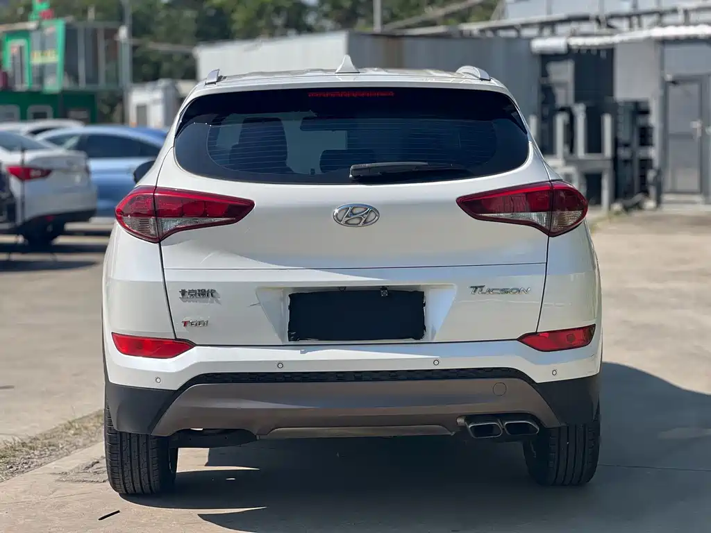 Hyundai Tucson 2017 — фото 9