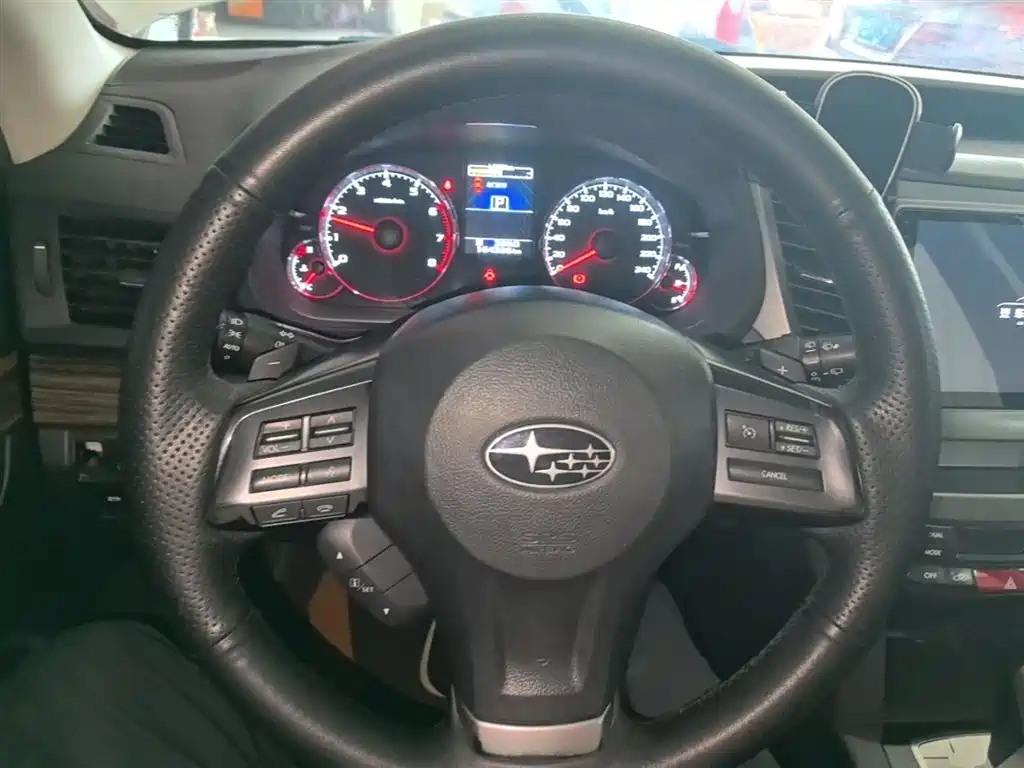 Subaru Outback 2014 — фото 11