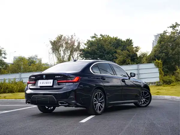 BMW 3 Series 2023
