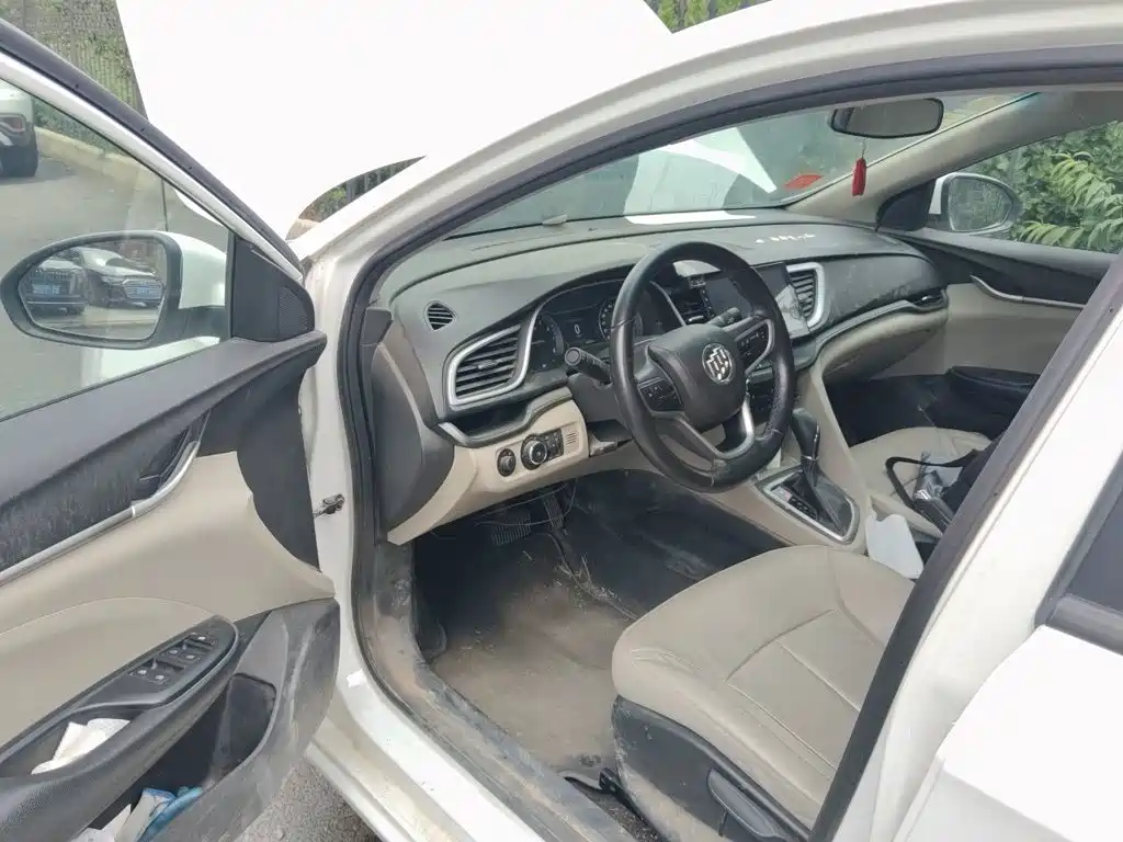 Buick Excelle GT 2018 — фото 12