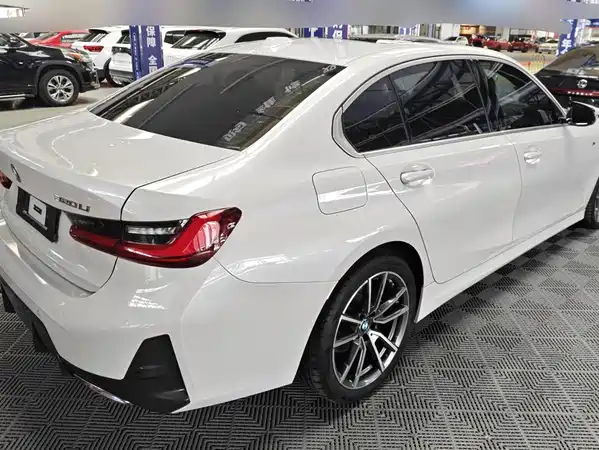 BMW 3 Series 2024