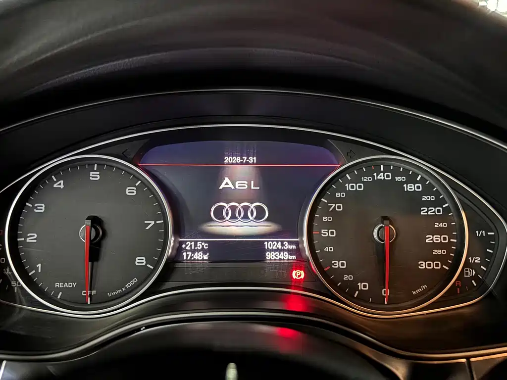 Audi A6L 2018 — фото 12