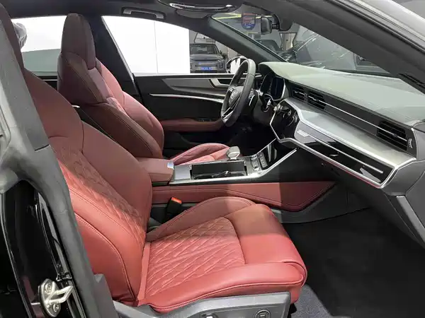 Audi A7L 2024
