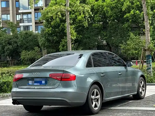 Audi A4L 2013