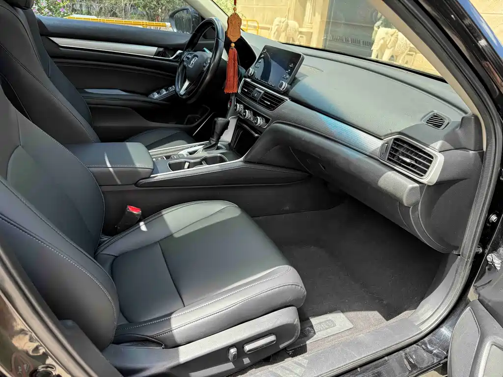 Honda Accord 2018 — фото 4