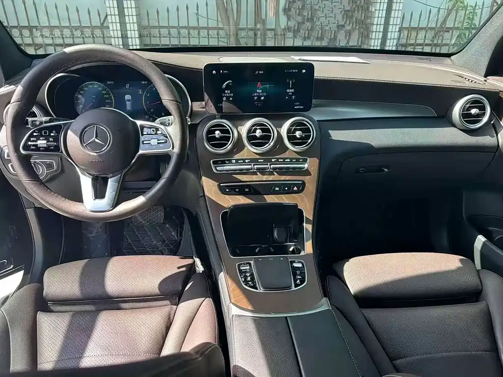 Mercedes-Benz GLC 2019 — фото 4