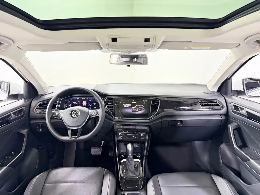 Volkswagen T-Roc 2022 — фото 11