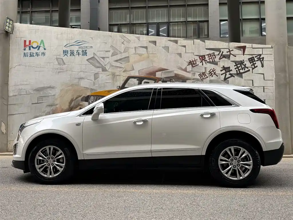 Cadillac XT5 2023 — фото 3