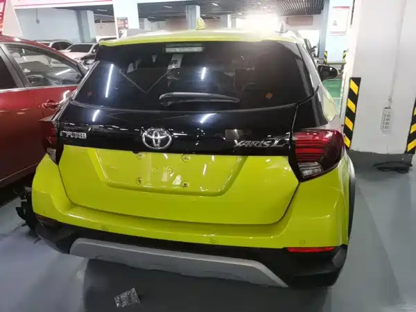 Toyota Yaris L 2021
