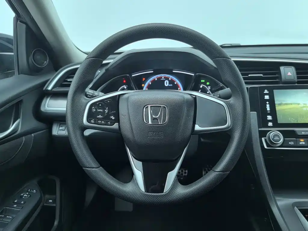 Honda Civic 2022 — фото 11