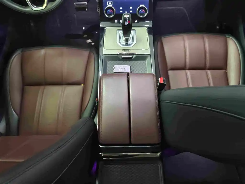Land Rover Evoque 2022 — фото 15