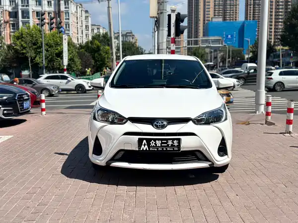 Toyota Yaris L 2020