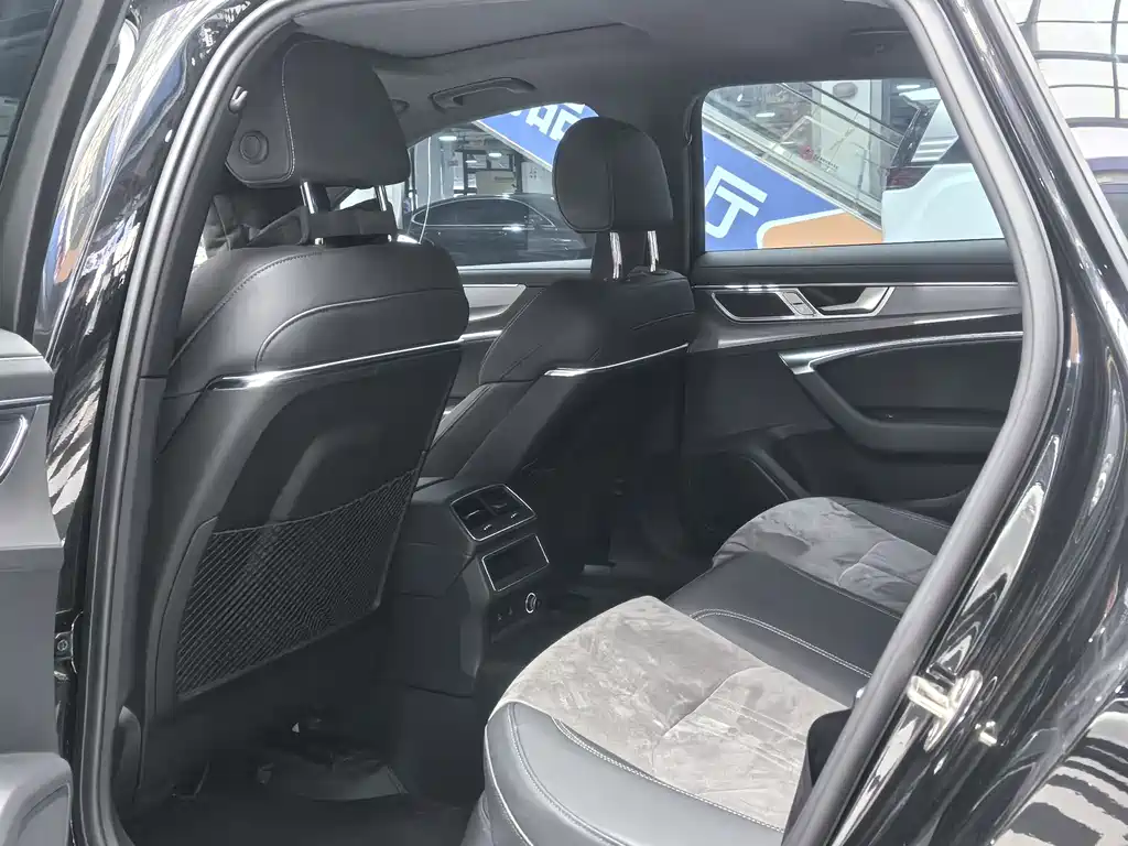 Audi A6L 2023
