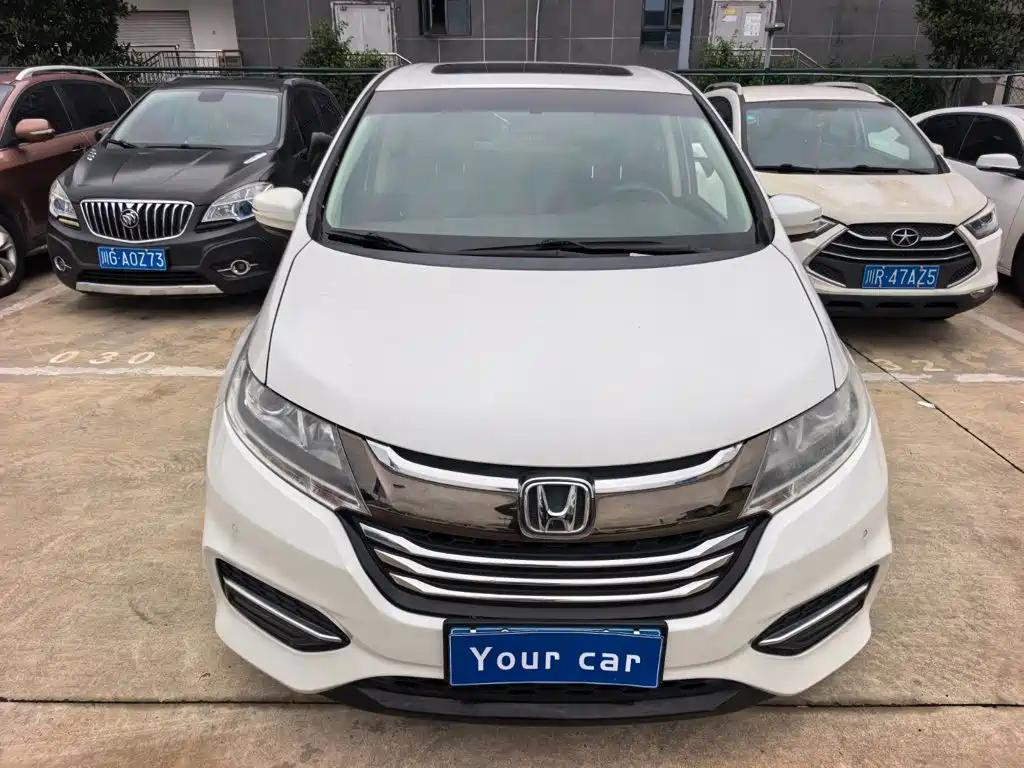 Honda Odyssey 2018 — фото 2