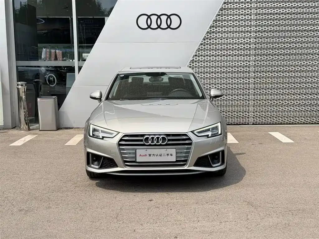Audi A4L 2019 — фото 2