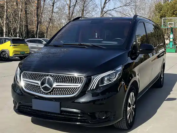 Mercedes-Benz Vito 2023