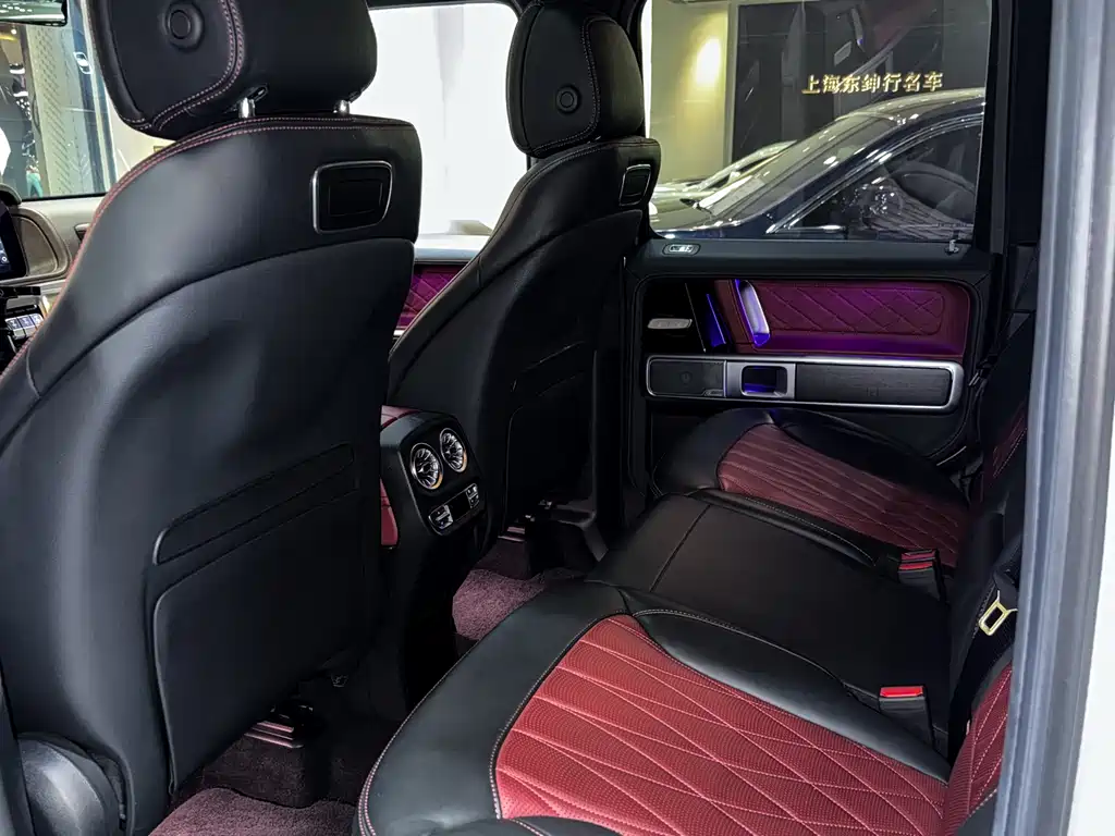 Mercedes-Benz G-Class 2023 — фото 16