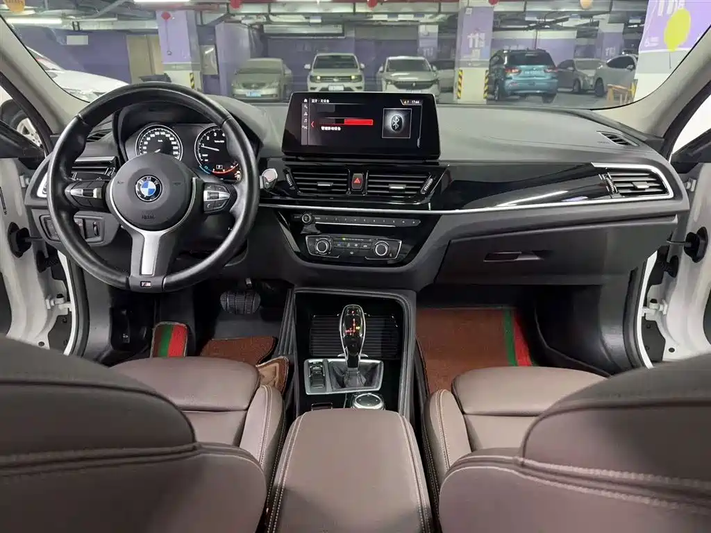 BMW 1 Series 2022 — фото 7