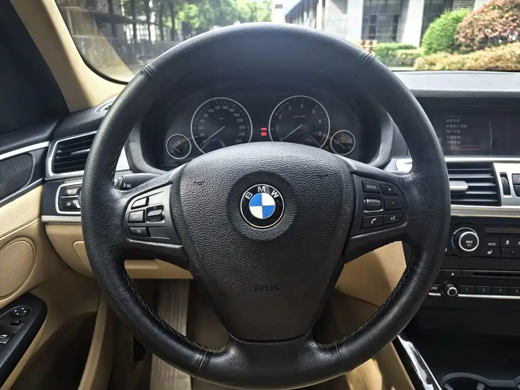 BMW X3 2014 — фото 11