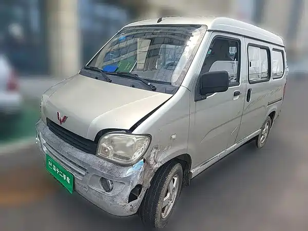 Wuling Sunshine 2015