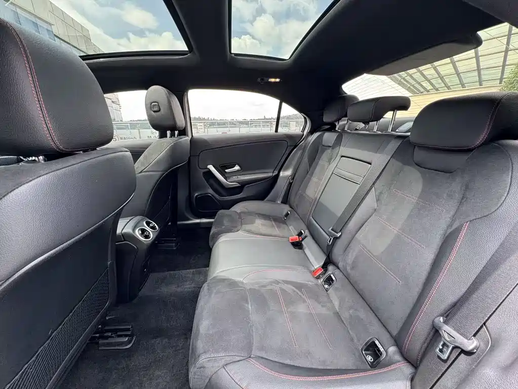 Mercedes-Benz A-Class 2023 — фото 15