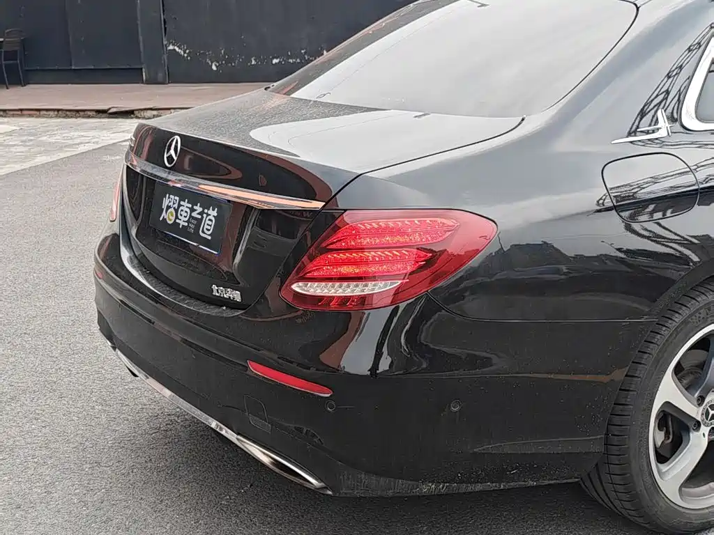 Mercedes-Benz E-Class 2020 — фото 22