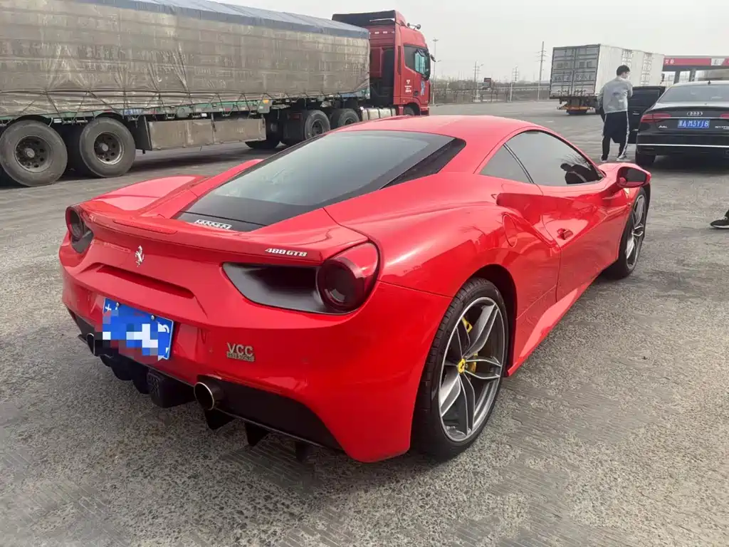 Ferrari 488 2018 — фото 2