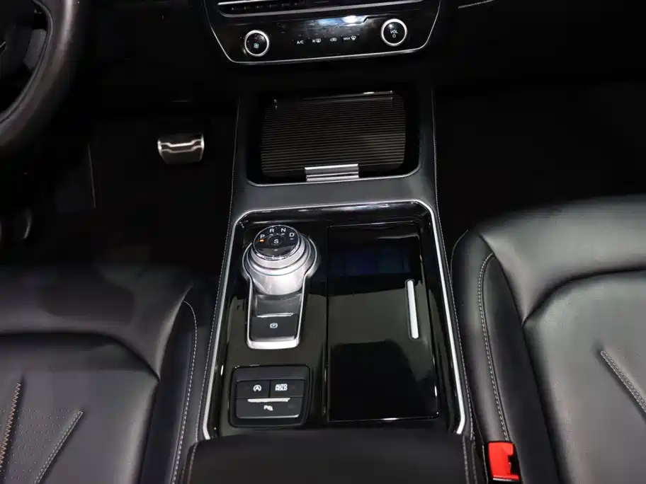 Ford Edge 2021 — фото 15