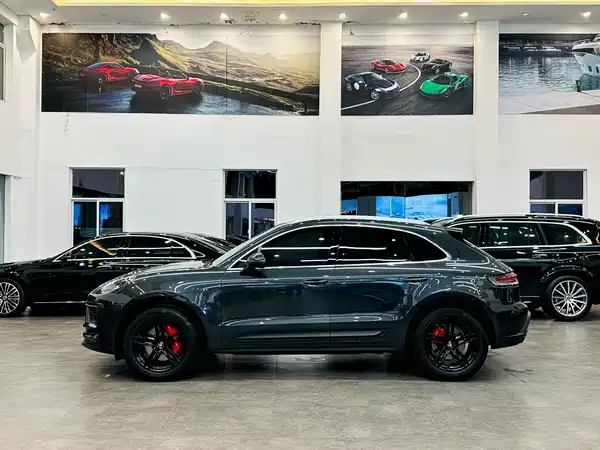Porsche Macan 2022