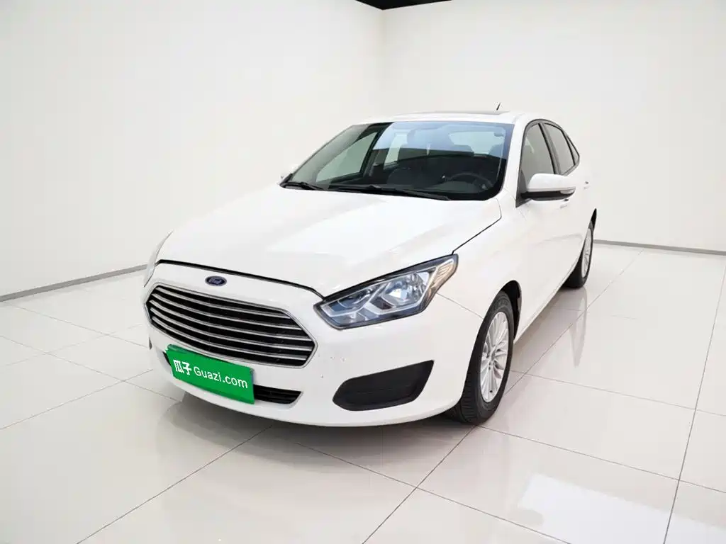 Ford Escort 2017 — фото 1