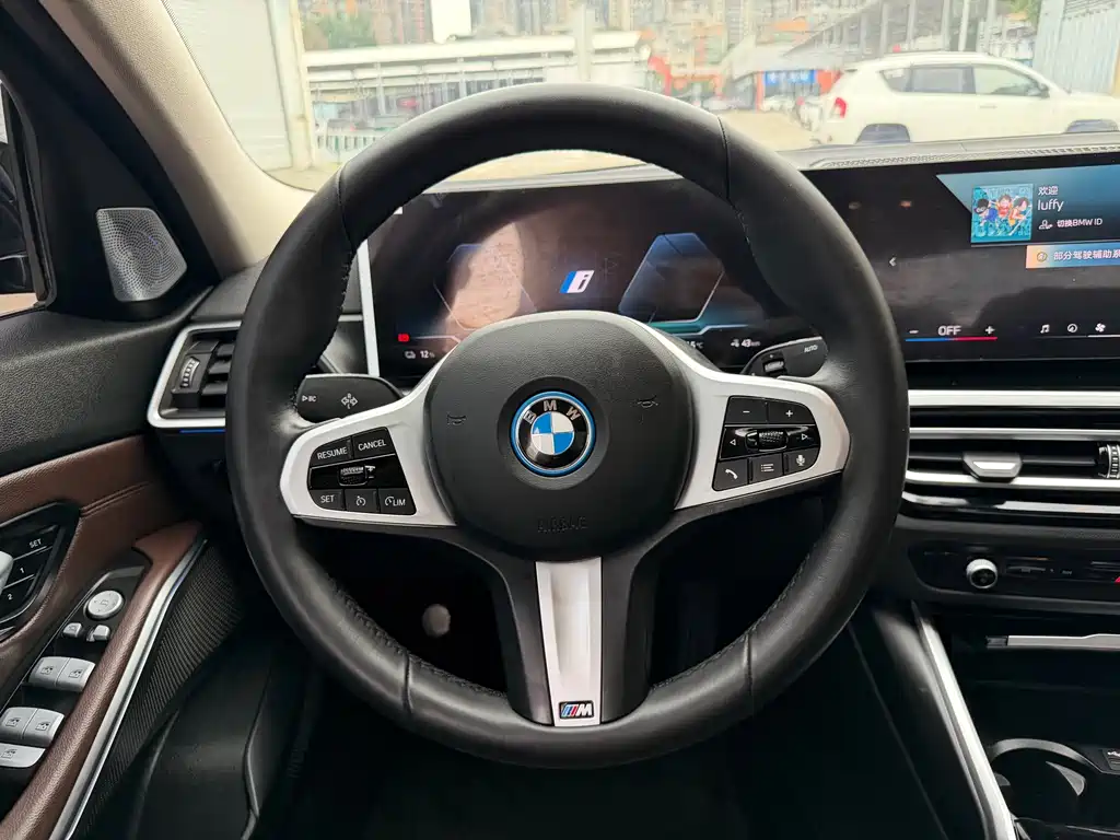 BMW i3 2024 — фото 9