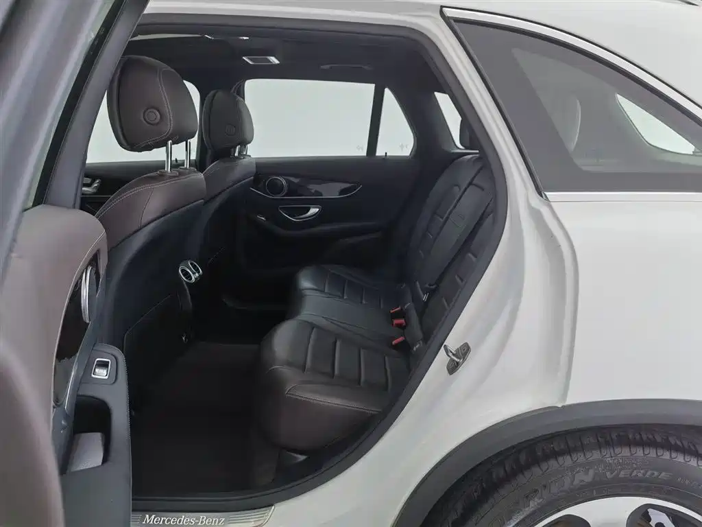 Mercedes-Benz GLC 2019 — фото 15
