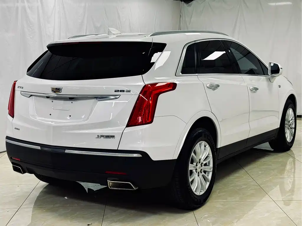Cadillac XT5 2019 — фото 9