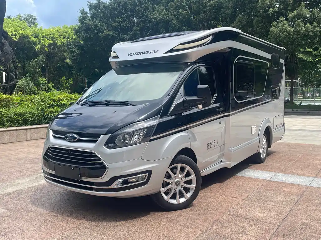 Ford Transit 2022 — фото 1