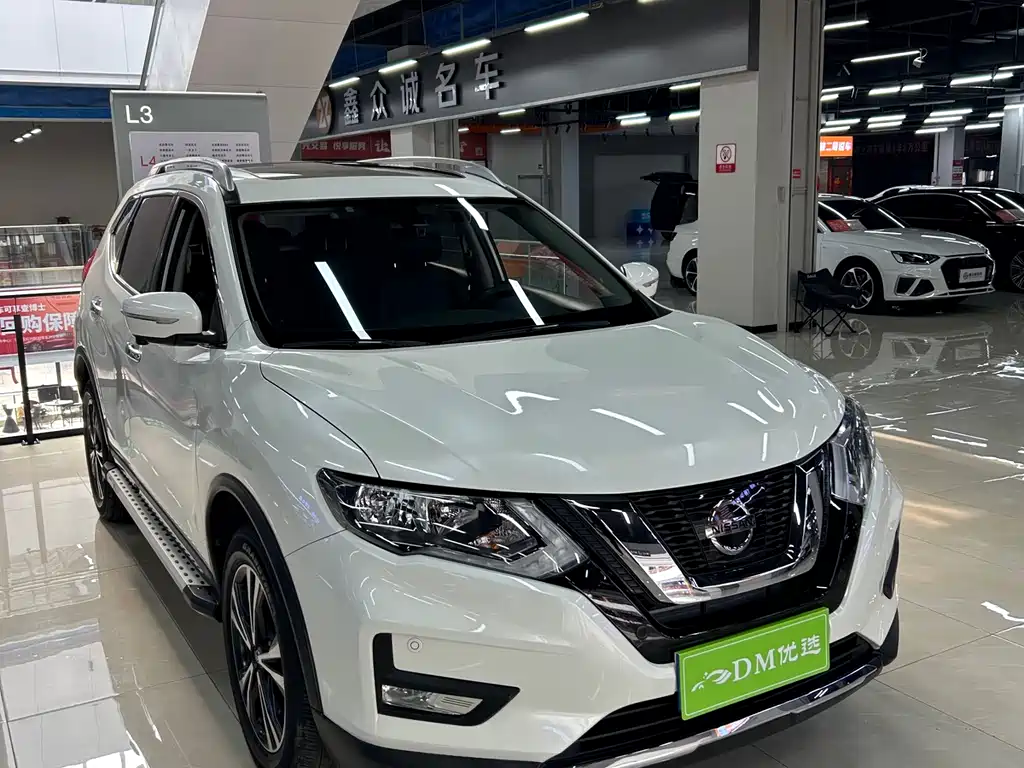 Nissan X-Trail 2018 — фото 1