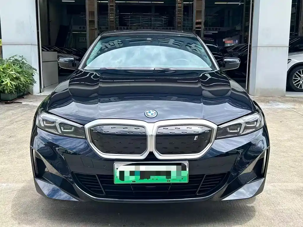 BMW i3 2024 — фото 2