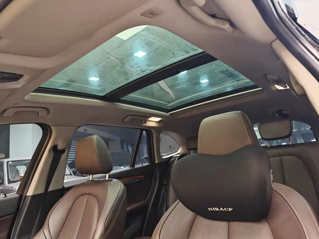 BMW X1 2018 — фото 13