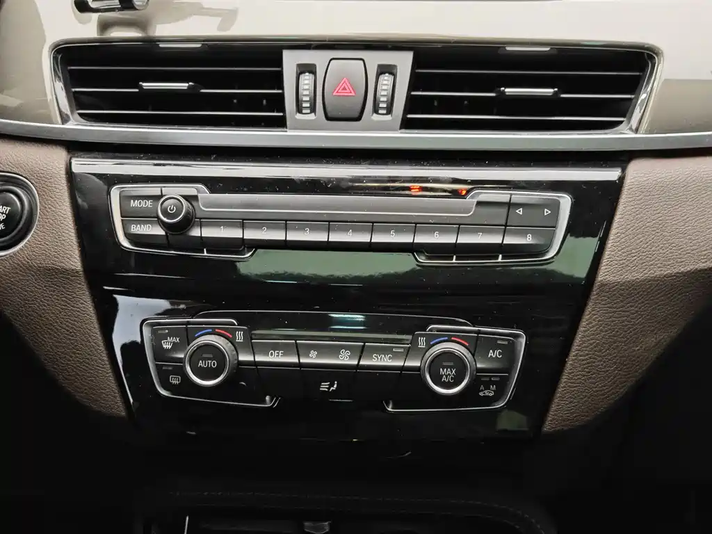 BMW X1 2018 — фото 17